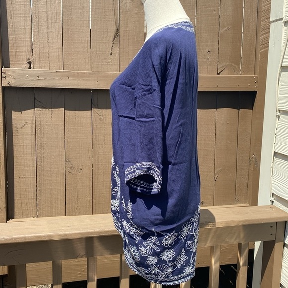 Blue Pepper Vintage open front top with stitched floral detail - Picture 5 of 13